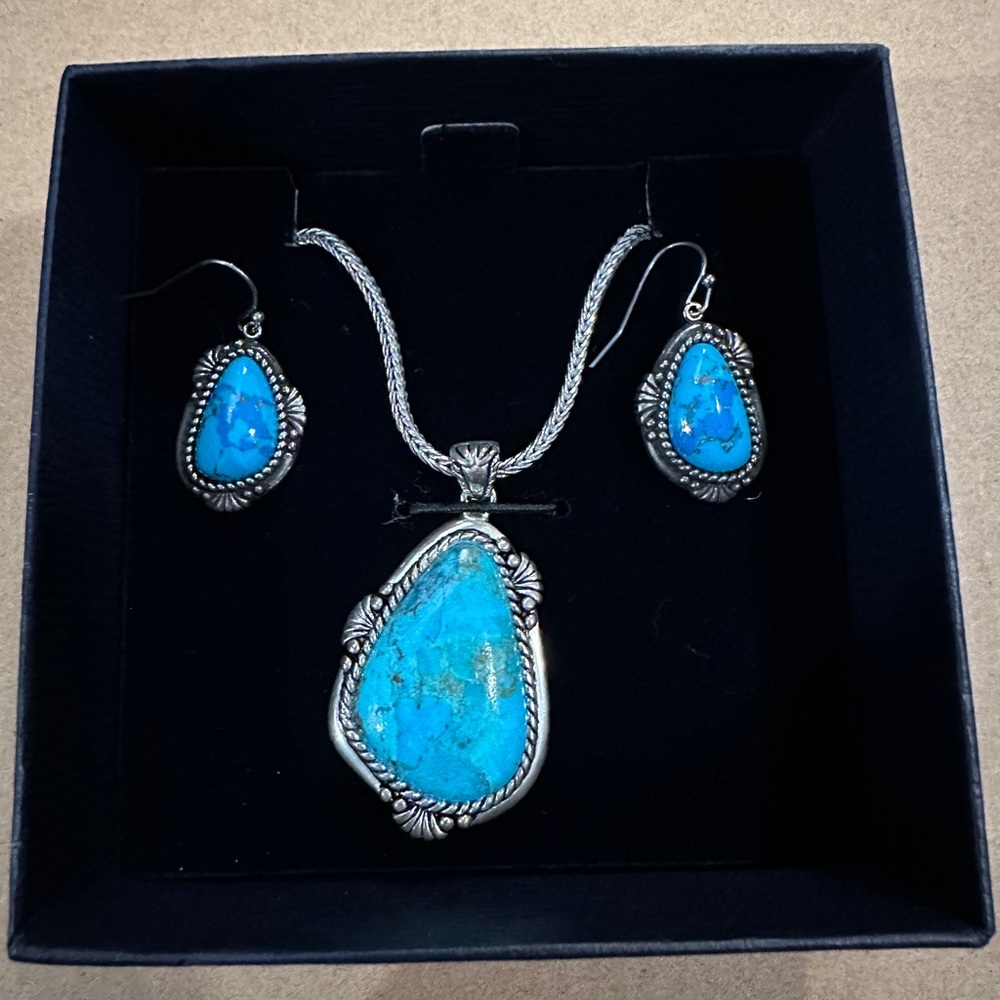 Sedona Turquoise Pendant Chain and Earrings